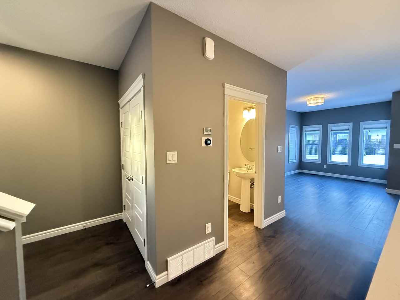 32 Juneau Way, St. Albert, Alberta, Canada, T8N 7V7 - Photo 7 of 24