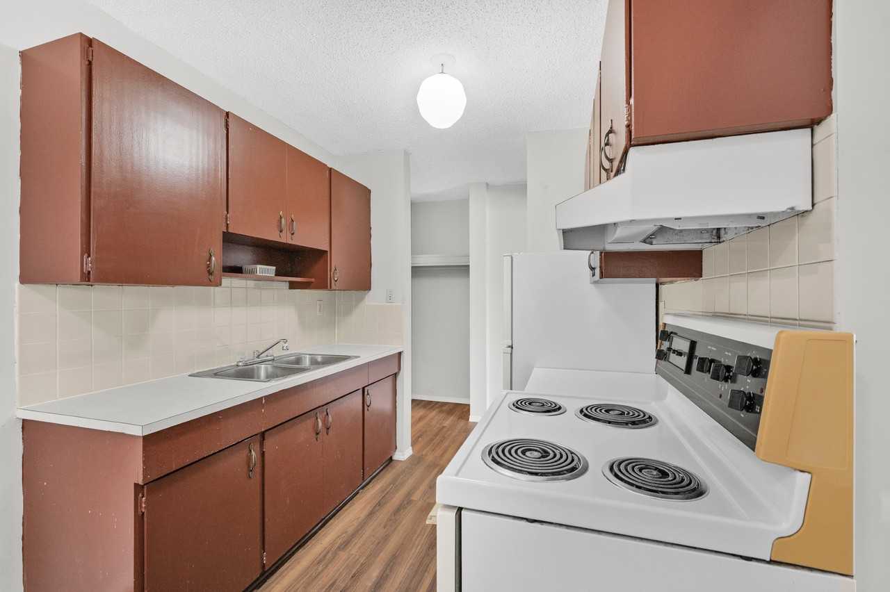 Valleyview Apartments - Photo 3 of 22