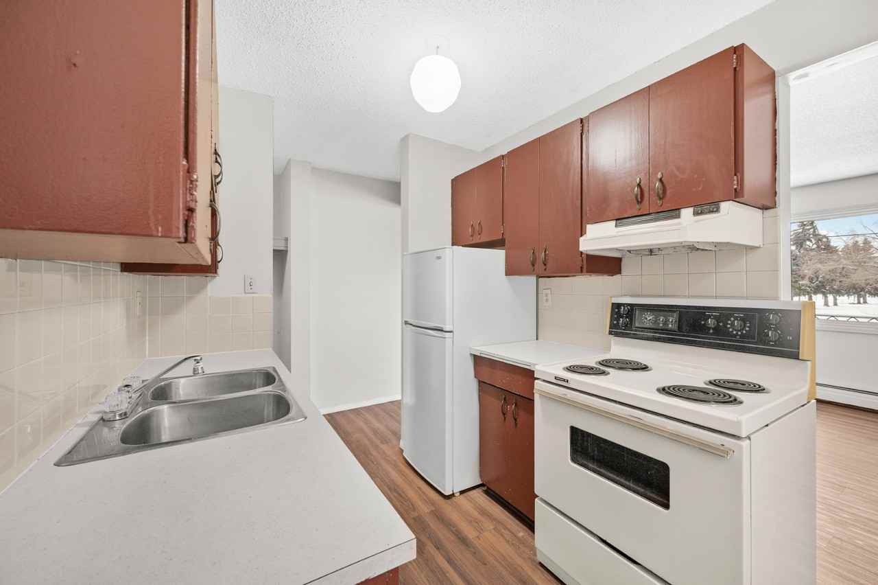 Valleyview Apartments - Photo 5 of 22