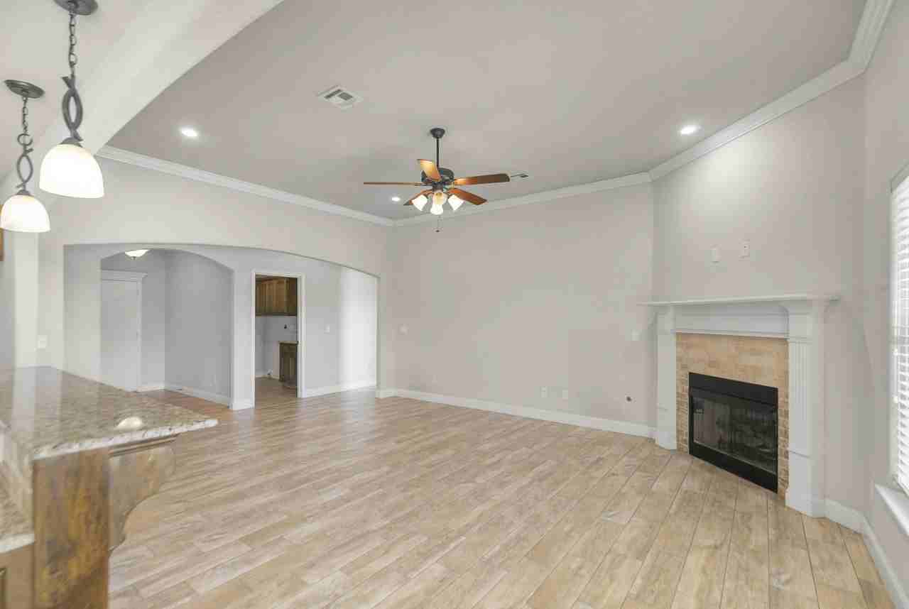 1101 Chattie Dr #1 - Photo 3 of 26