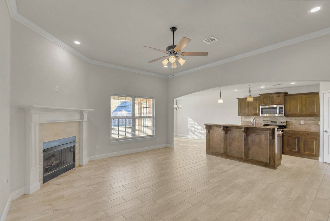 1101 Chattie Dr #1 - Photo 6 of 26