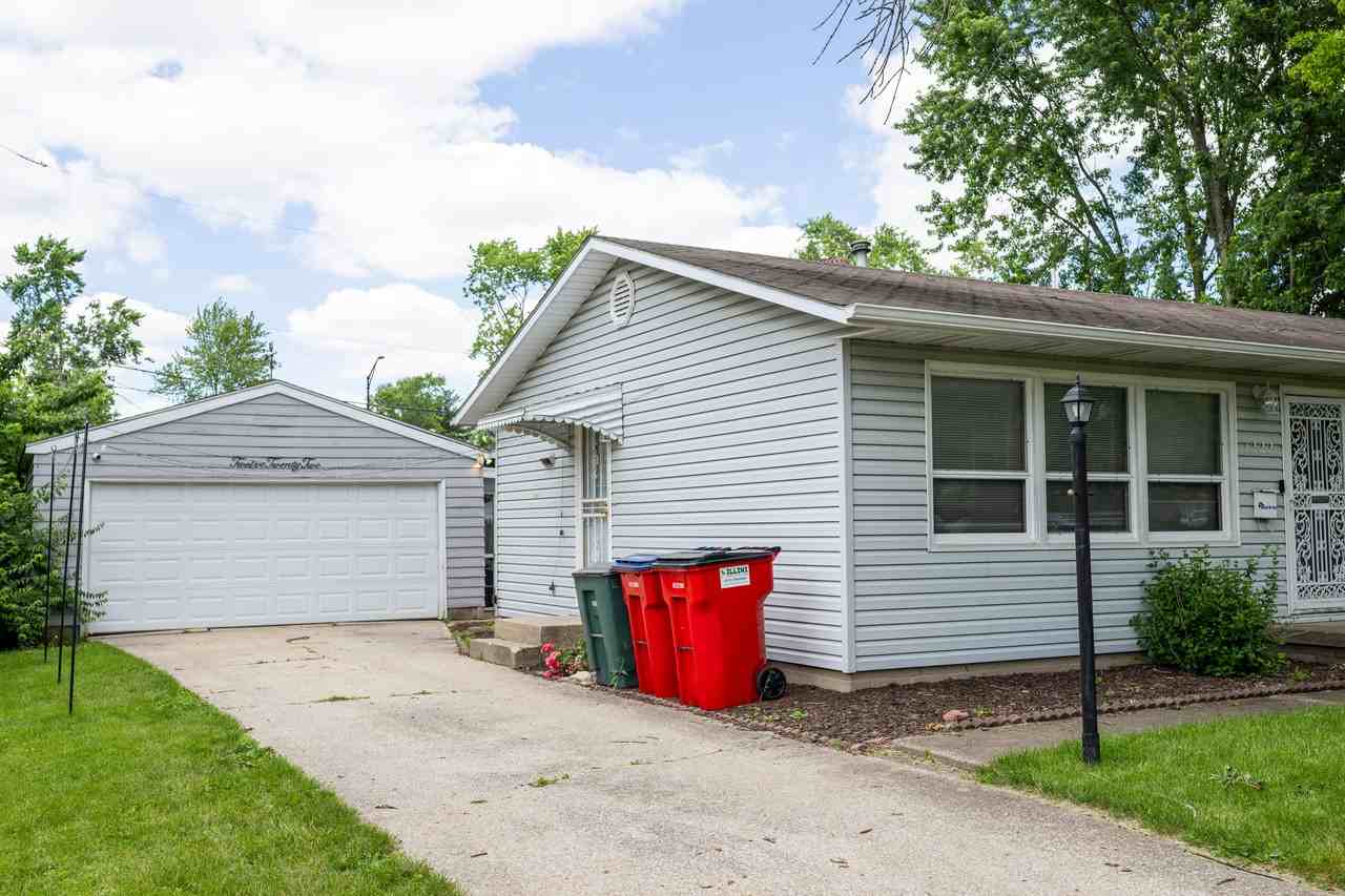 1222 Thomas Dr #1 - Photo 5 of 30