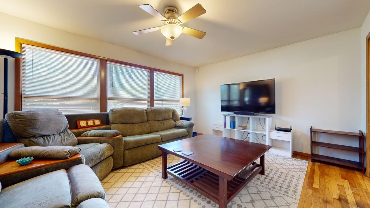 1222 Thomas Dr #1 - Photo 7 of 30