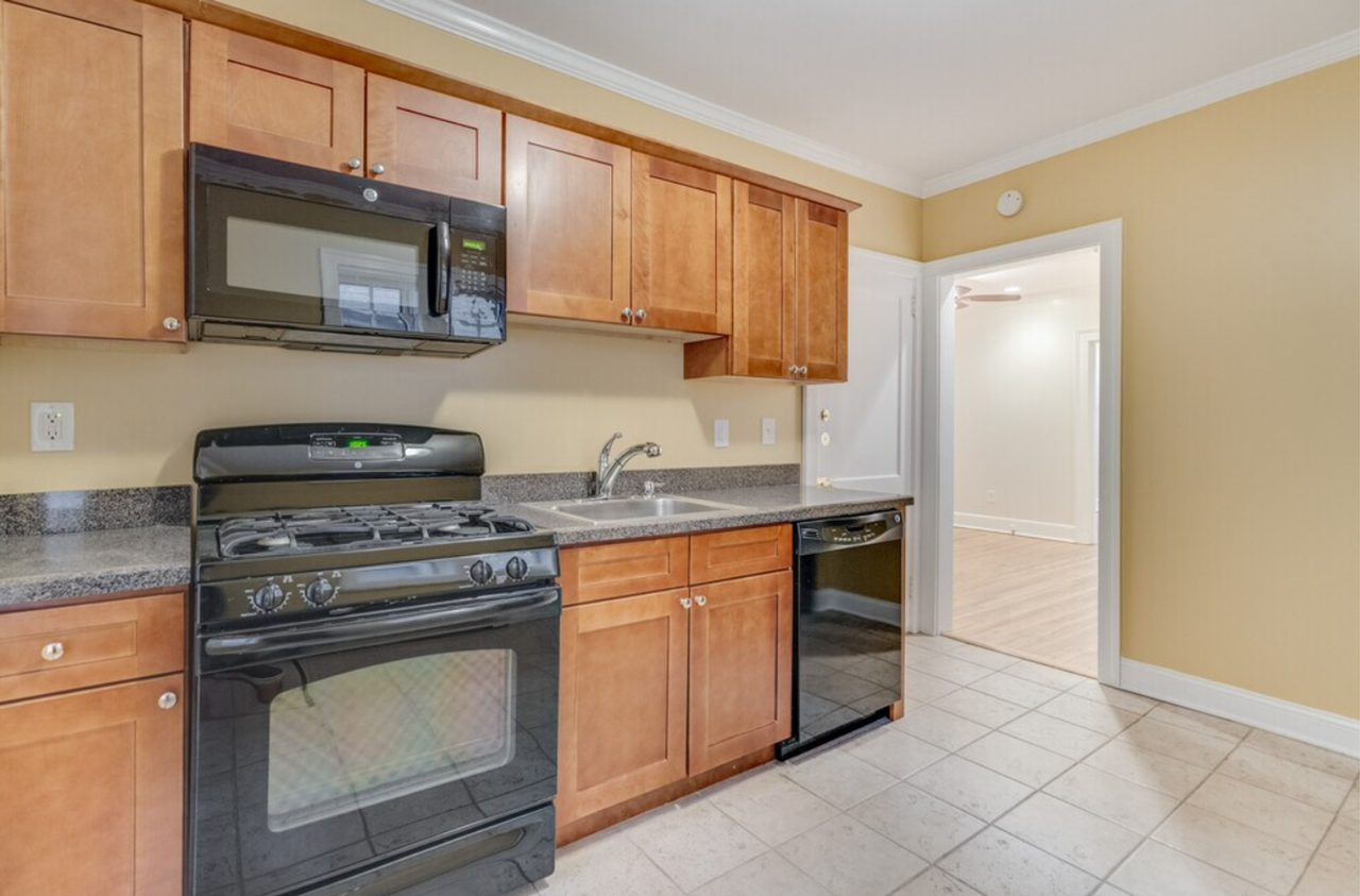 The Clarendon Apartments of West Hartford! - Photo 2 of 13