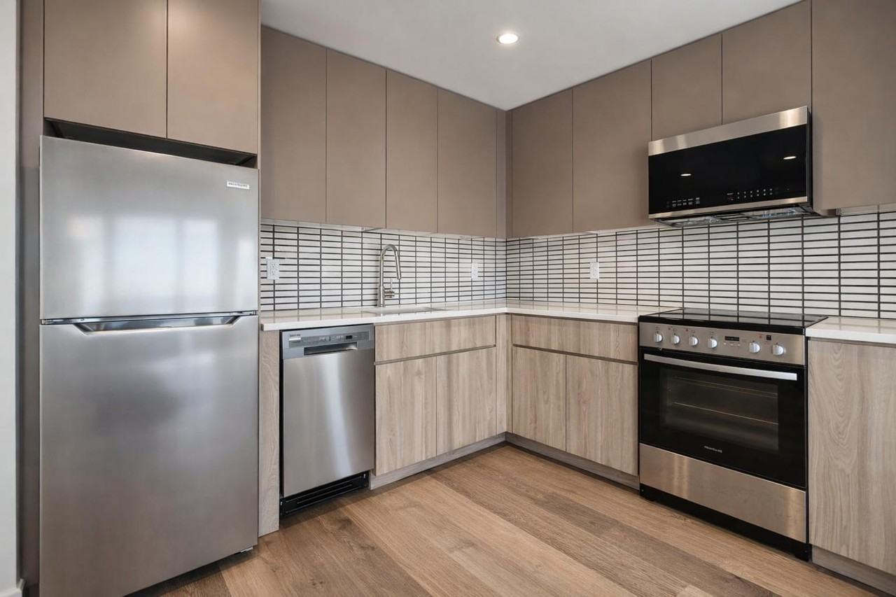 91 Bruckner Blvd - Photo 4 of 20