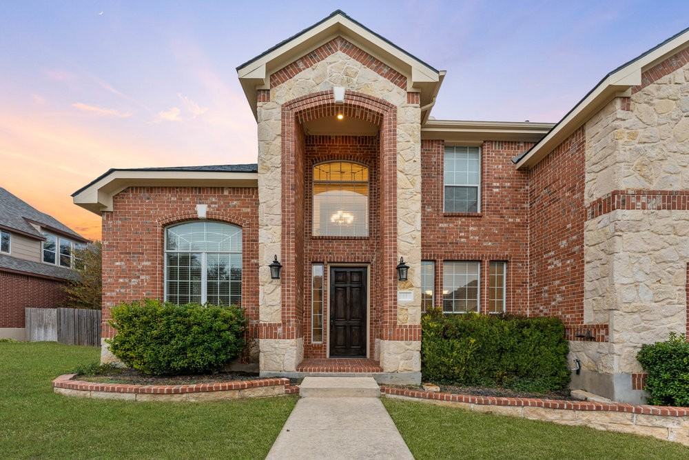 11 Sable Vly #1 - Photo 2 of 50