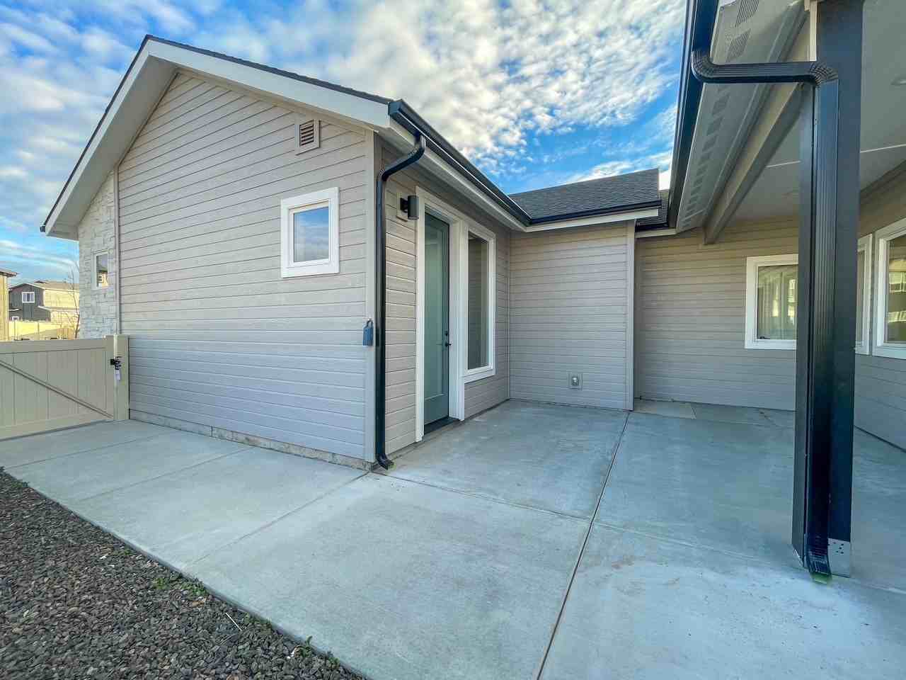 6273 S Binky Ave #1 - Photo 4 of 38