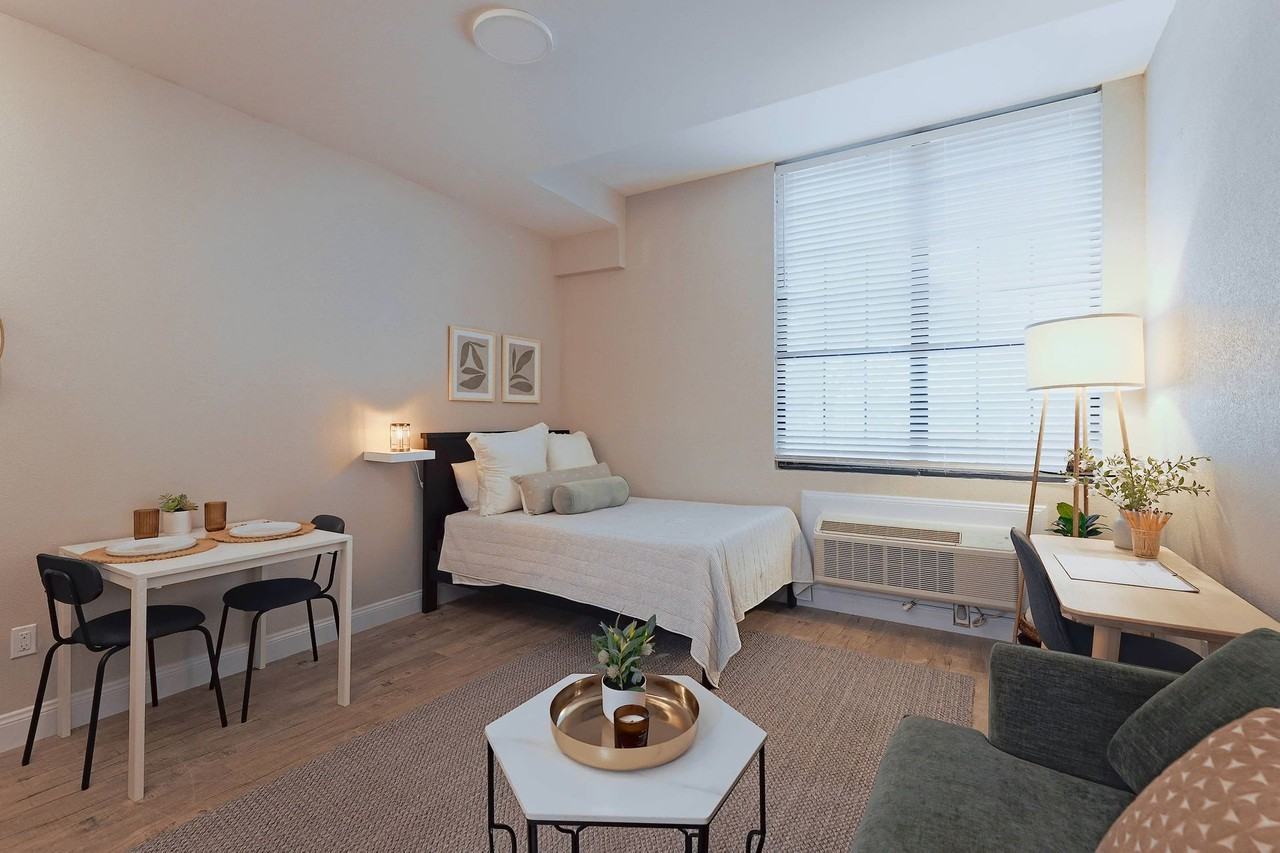 VEER Apartments - Photo 5 of 50