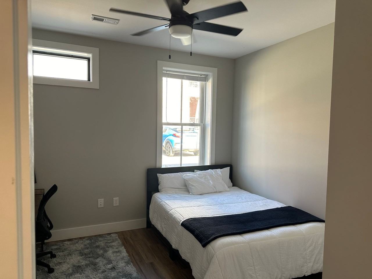 113 E 6th St - Photo 5 of 19