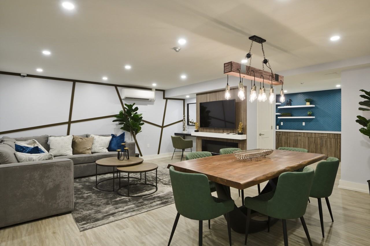 Huntley Apartments - Photo 4 of 21