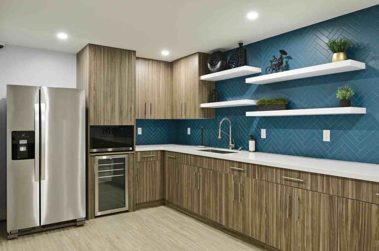 Huntley Apartments - Photo 6 of 21