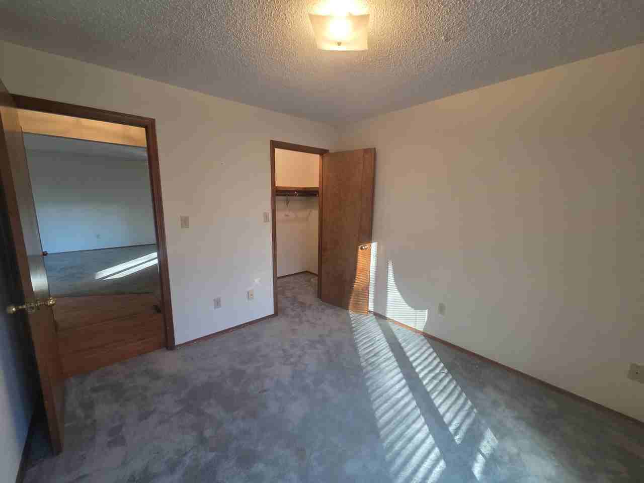 2045 S Kentwood Ave #1 - Photo 6 of 9