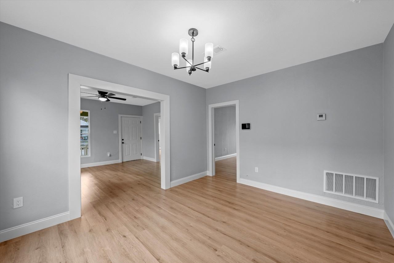 2111 Herring Ave #1 - Photo 6 of 22