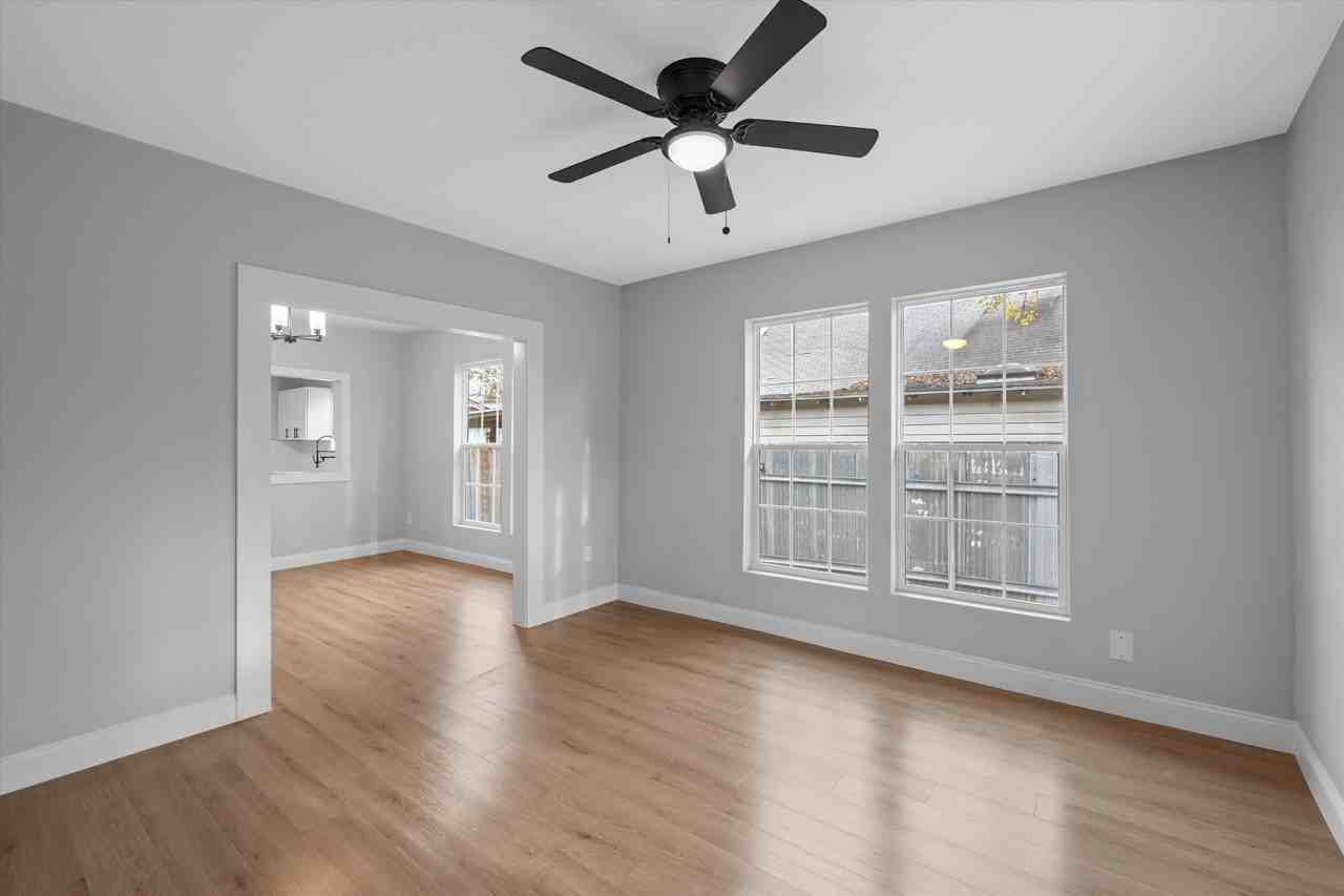 2111 Herring Ave #1 - Photo 7 of 22