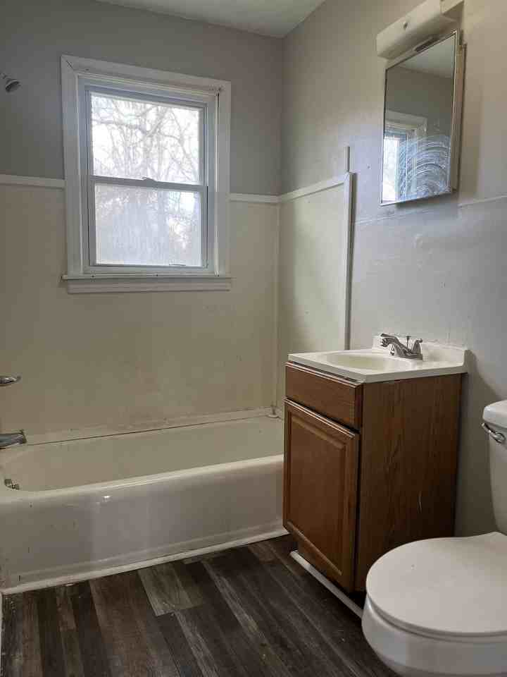 55 Cloverdale St #1 - Photo 6 of 12