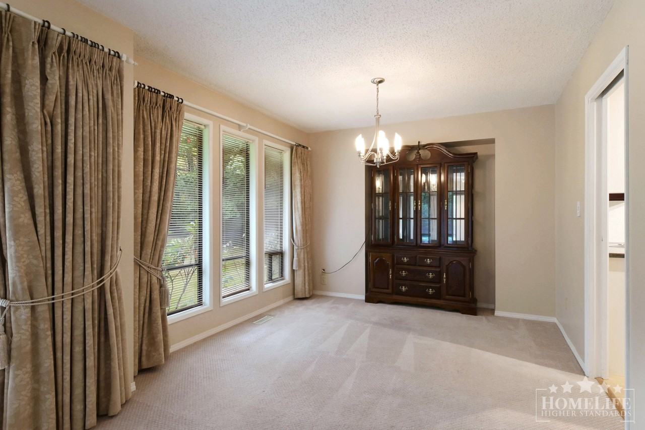 2088 180 St - Photo 6 of 23