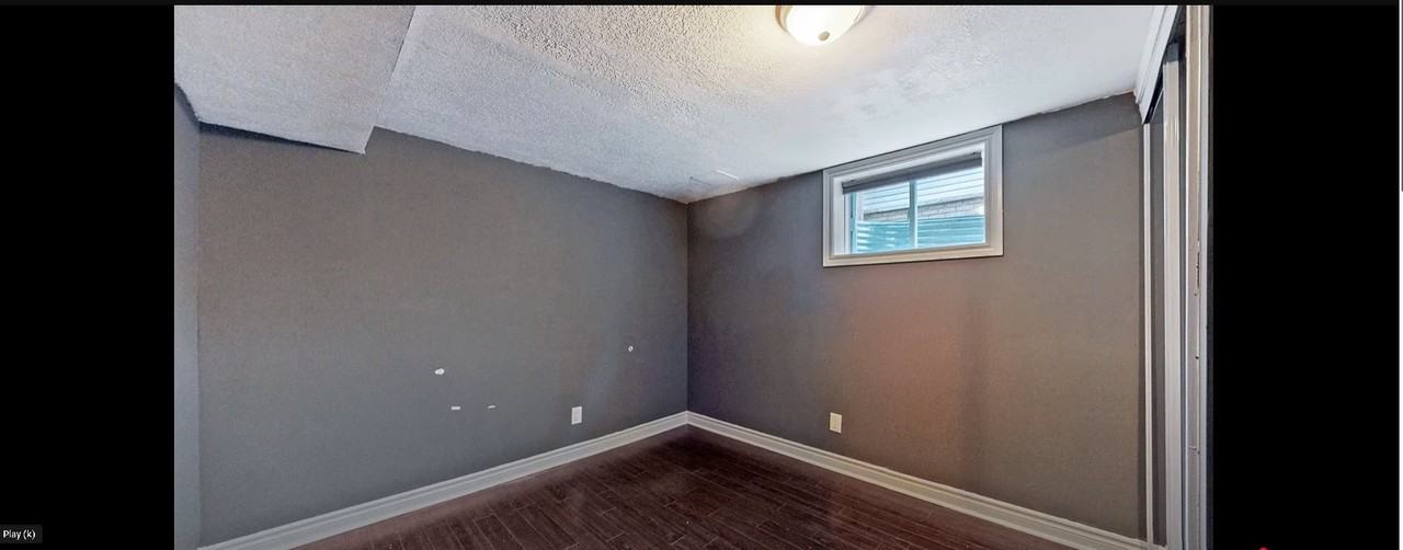 21 Sandringham Dr - Photo 2 of 13