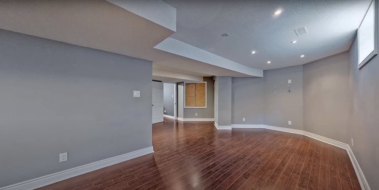 21 Sandringham Dr - Photo 4 of 13