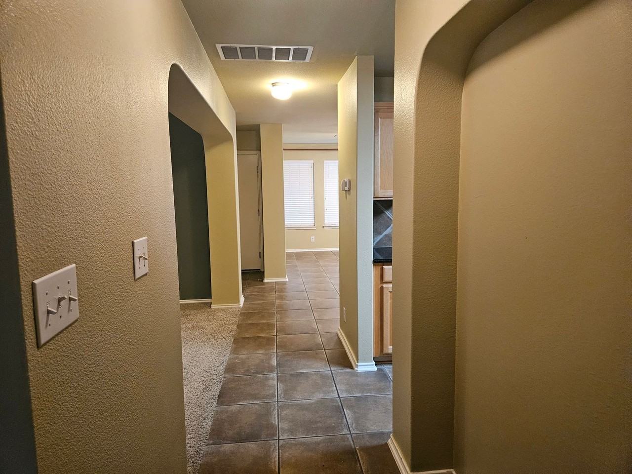 6721 Biscay Hbr - Photo 7 of 32