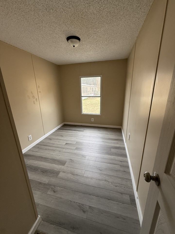 738 Old Clemson Hwy Lot 28 - Photo 6 of 8