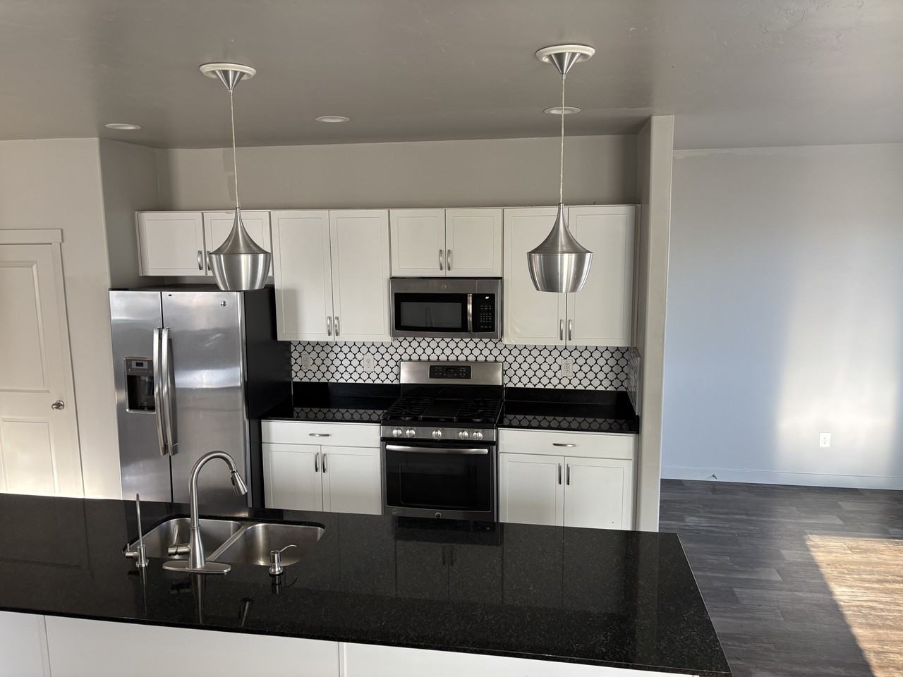 11017 S Harvest Pointe Dr #1 - Photo 5 of 43