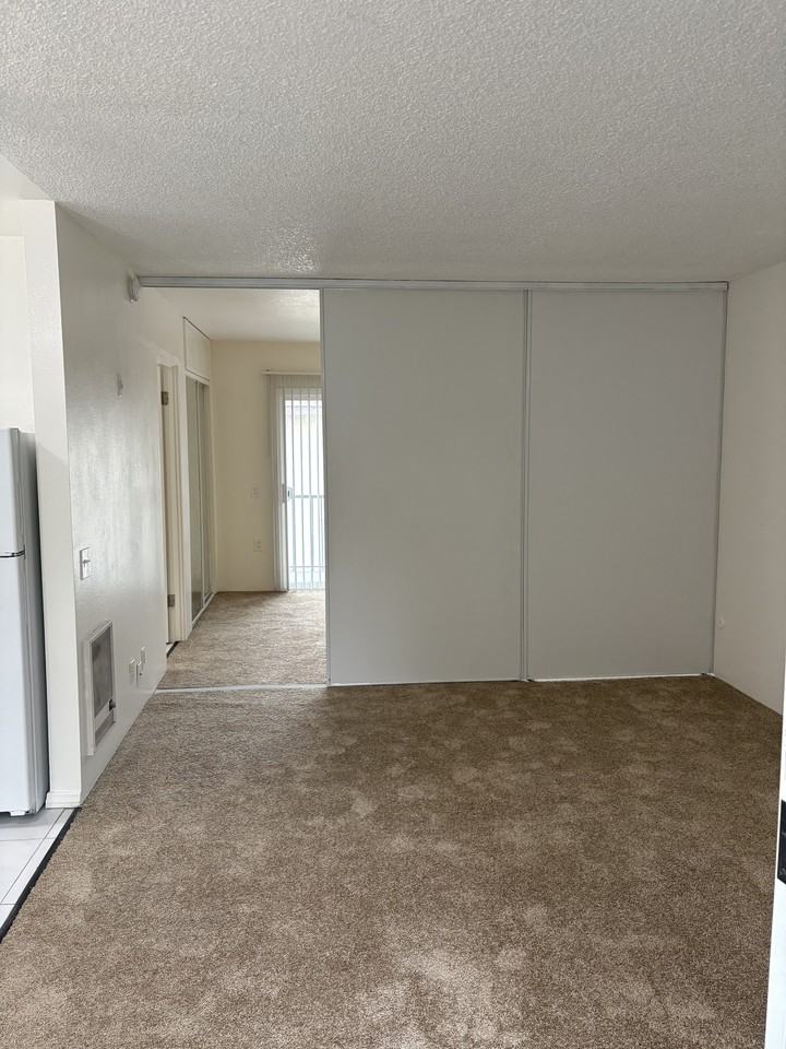 2117 Elden Ave #2117-25 - Photo 2 of 12