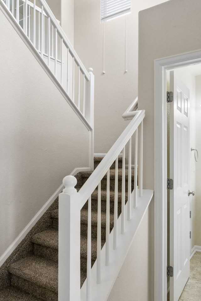 815 Fire Rock Pl #1 - Photo 5 of 25