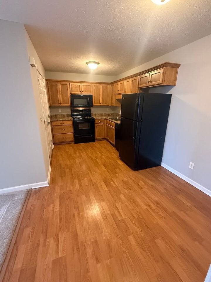 McFadin Station Apartments - Photo 7 of 37