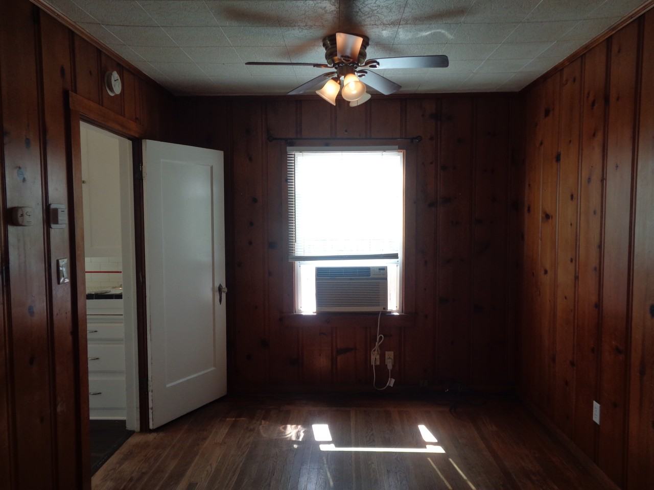 1112 D Street Units 2 #2 - Photo 5 of 8