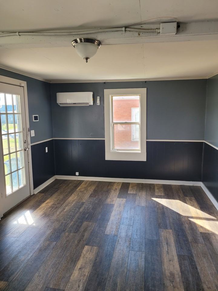 109 N Suire St #1 - Photo 7 of 22