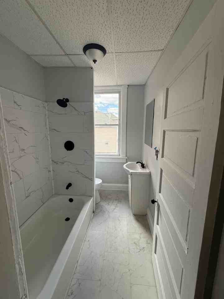 332 N Arsenal Ave #A - Photo 5 of 11