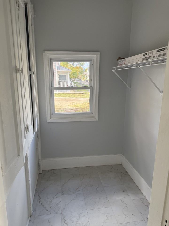 332 N Arsenal Ave #A - Photo 6 of 11