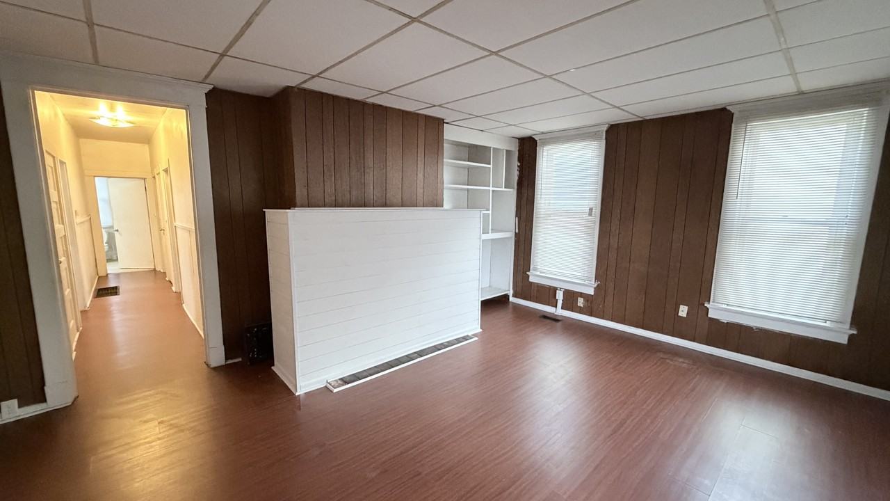 1600 S Linwood Ave #A - Photo 2 of 14