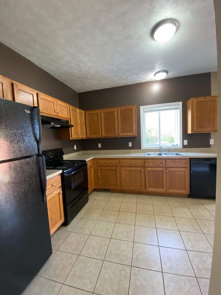 204 Betsinger Rd #63 - Photo 3 of 25