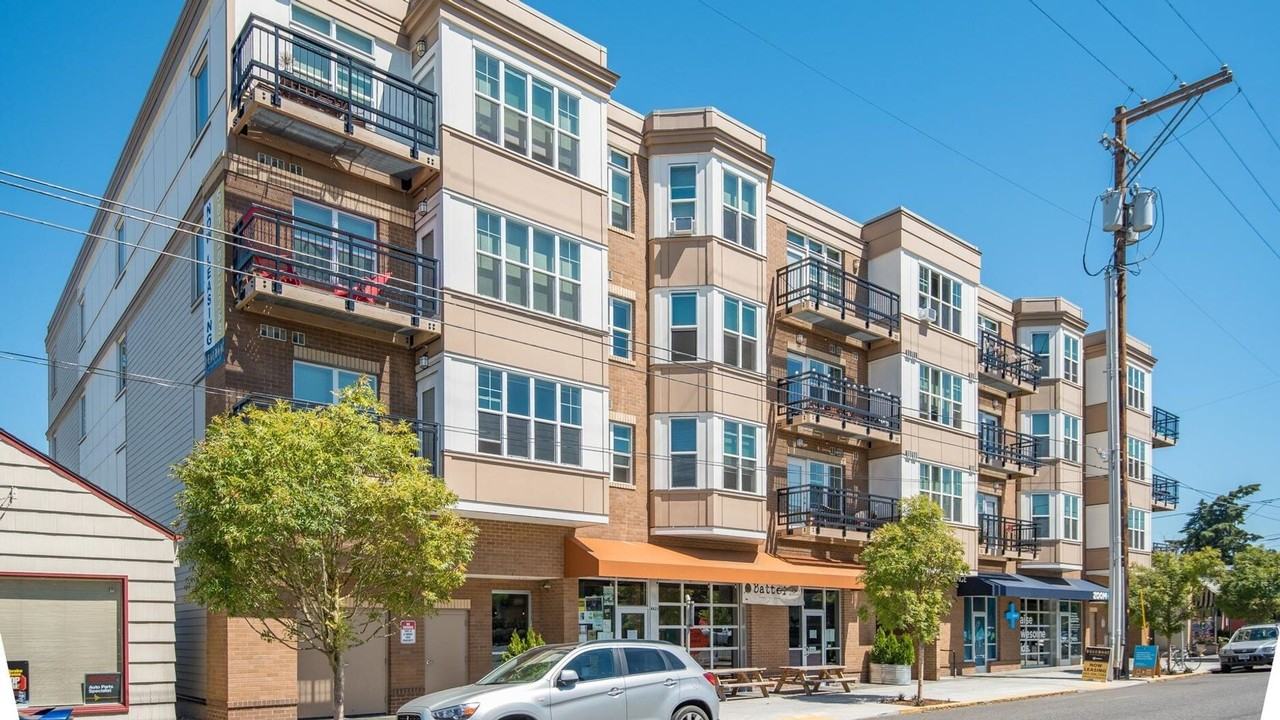 4429 NE Fremont St - Photo 7 of 20