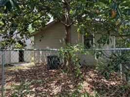 featured image of 111 Shackelford Dr #2