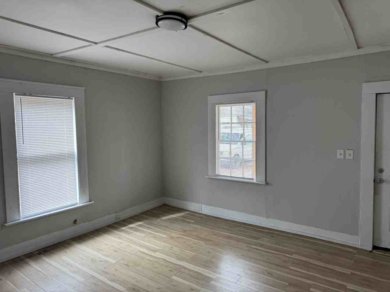 1614 Proper St #1 - Photo 4 of 8