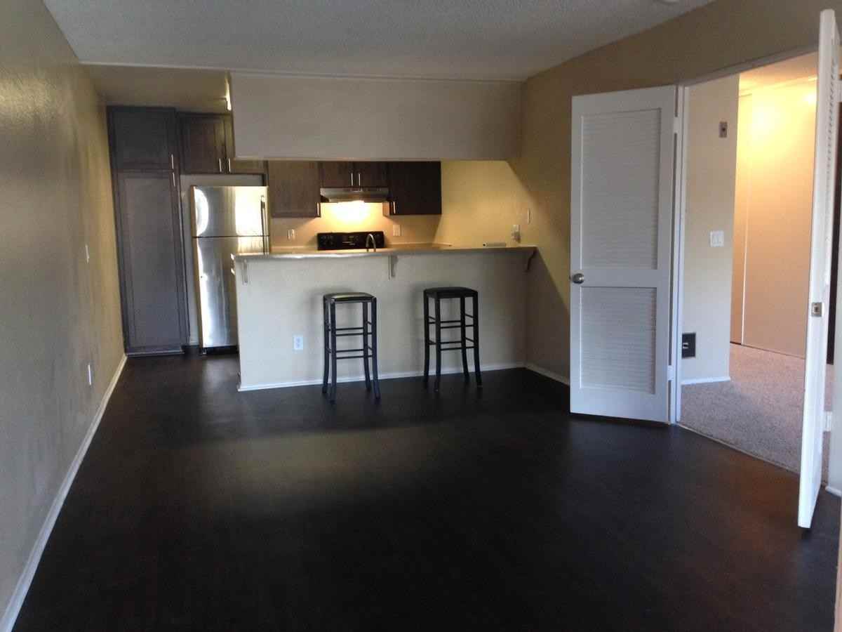 3262 College Pl - Photo 7 of 19