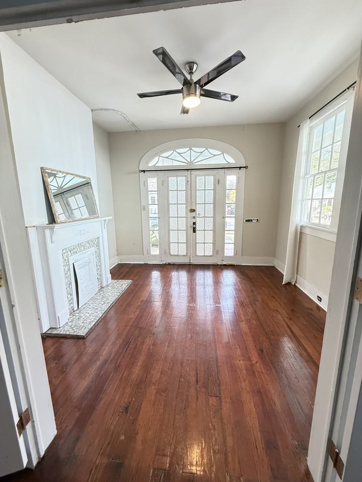 1135 Fern St #B - Photo 2 of 24