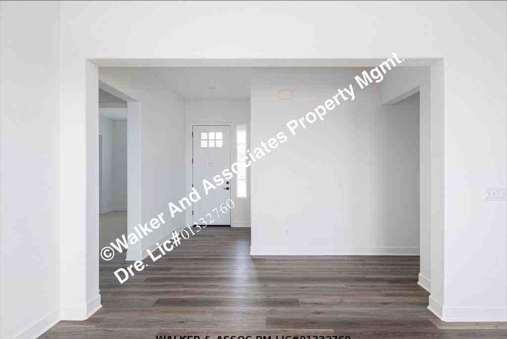 5812 Lady Bells Dr #1 - Photo 3 of 18