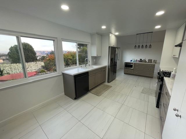 13161 Shalimar Pl #1 - Photo 2 of 27