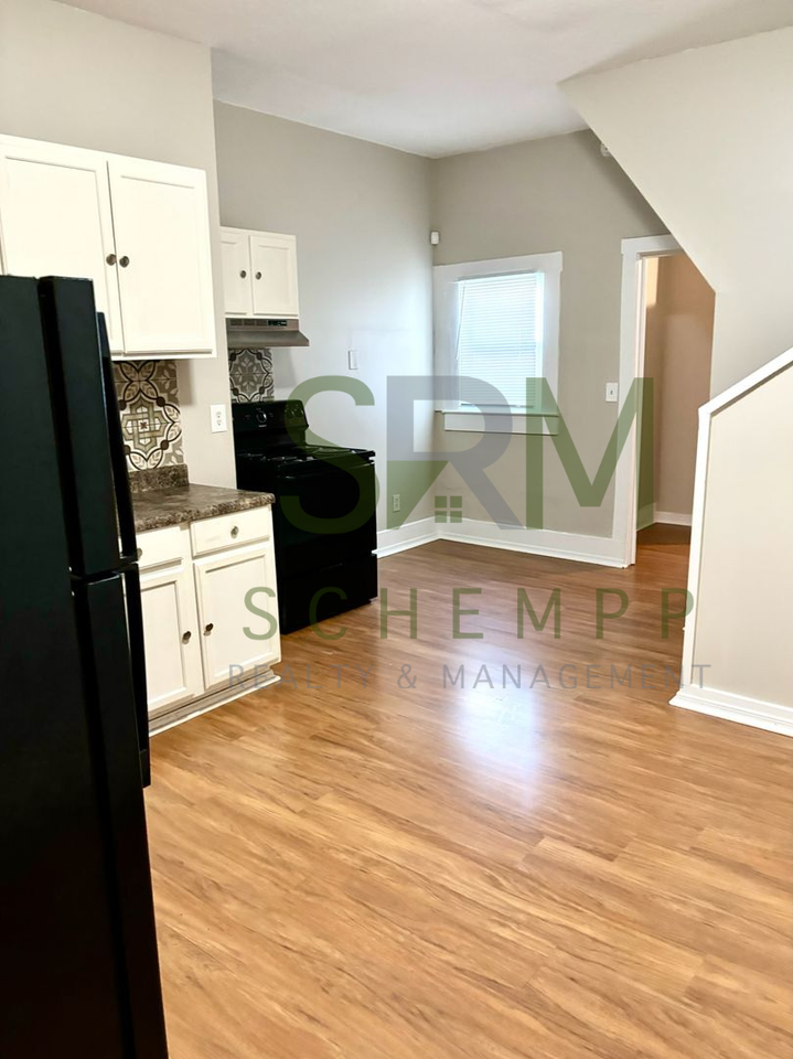 121 N 25th St - Photo 4 of 15