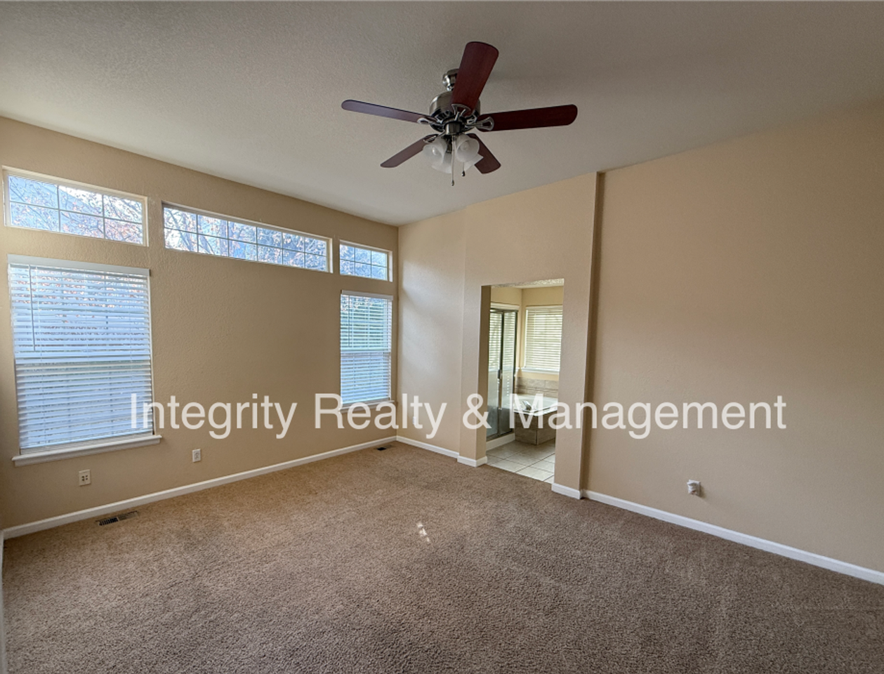 12664 E Harvard Cir - Photo 6 of 16