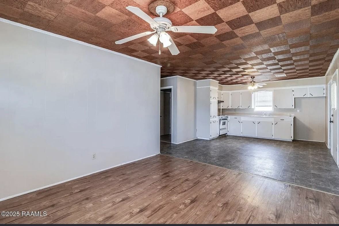 907 Elizabeth St #1 - Photo 5 of 14