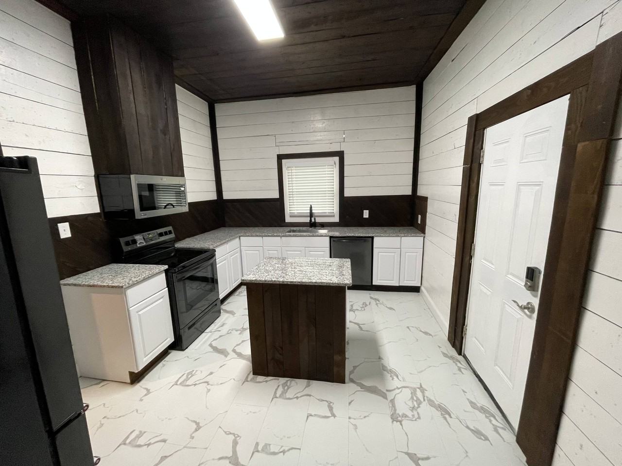 112 Yates St #1 - Photo 3 of 21