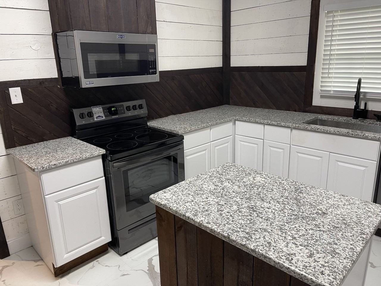 112 Yates St #1 - Photo 4 of 21