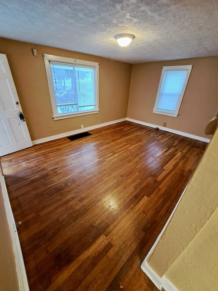 2366 Emerson Ave #1 - Photo 6 of 6