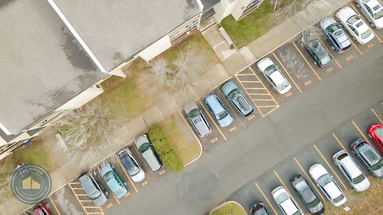 37 S. Williams Street (Exeter) - Photo 3 of 8