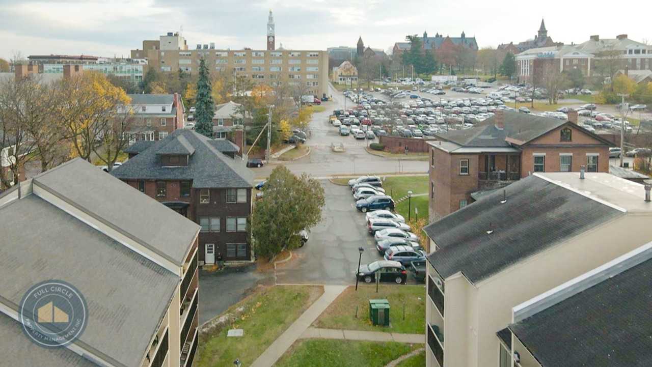 37 S. Williams Street (Exeter) - Photo 4 of 8