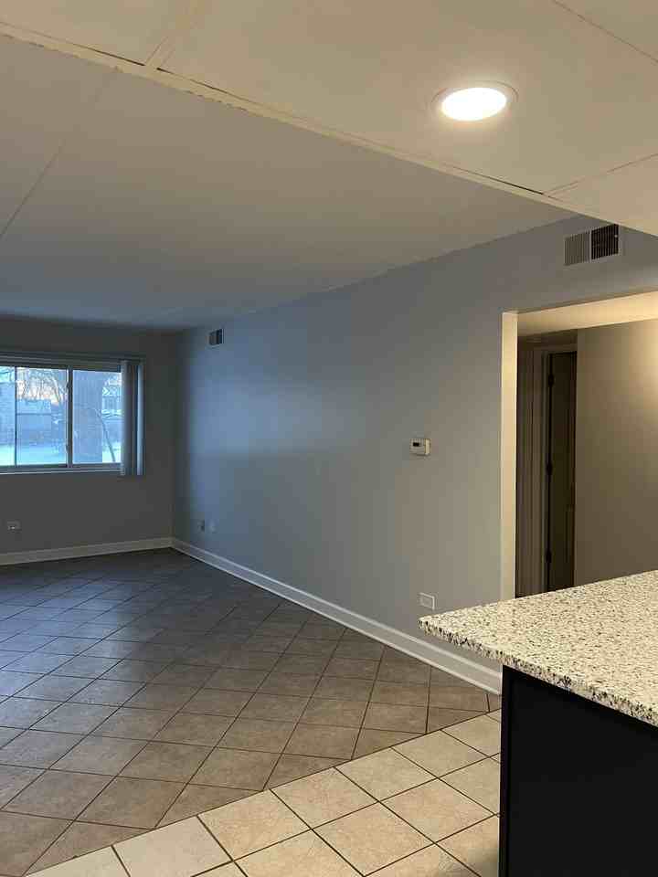 2S670 Illinois Route 59 #E7 - Photo 4 of 13